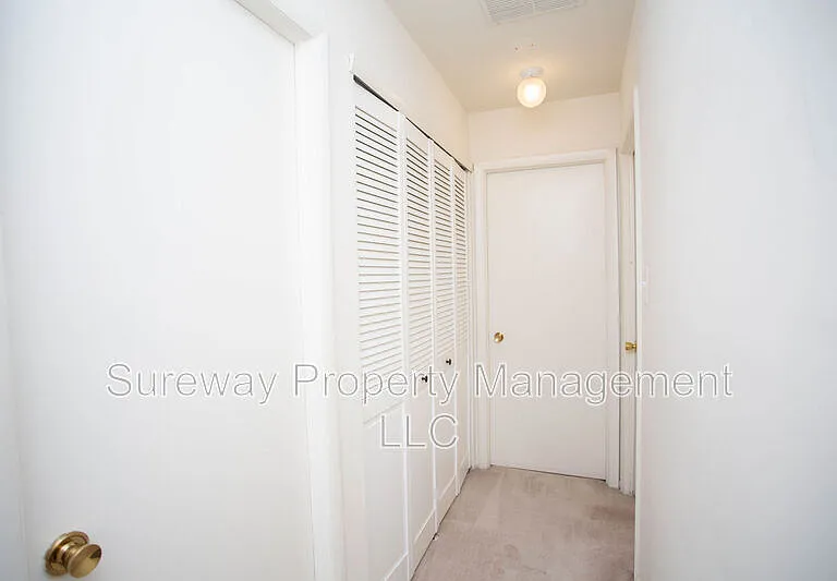 2147 Harbour Dr — Photo 38
