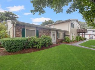 531 Quisset Ct, Warwick, RI 02886