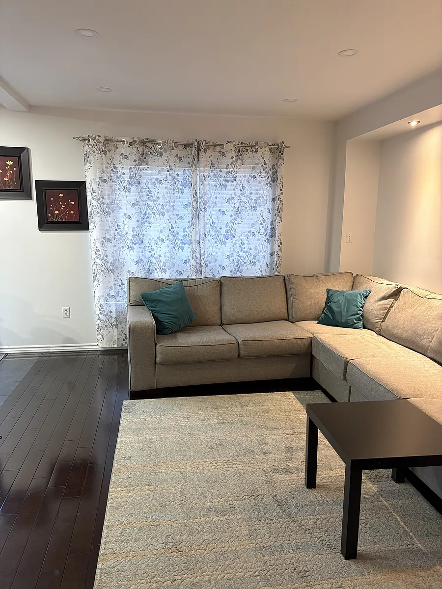 Building Photo - 68 Four Seasons Cir #1