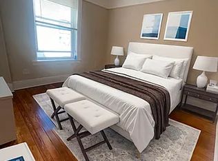 31-82 36th St #2F, Astoria, NY 11106