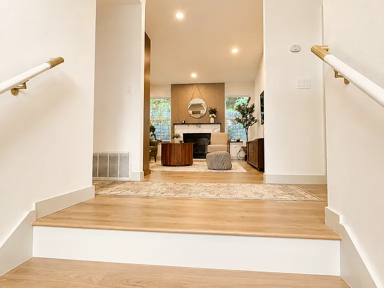 5801 135th Pl SW — Photo 3