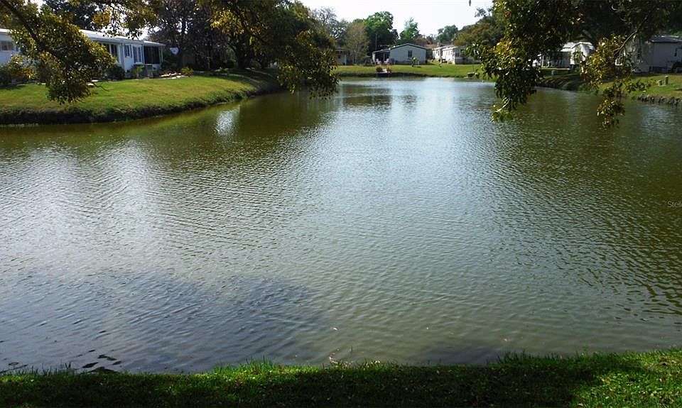 1st image of 170 CLUBVIEW DRIVE #6