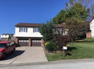 54 Barri Dr, Irwin, PA 15642