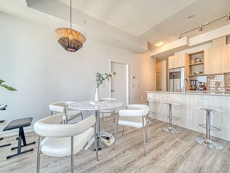 200 Sackville St #Penthouse 08 — Photo 11