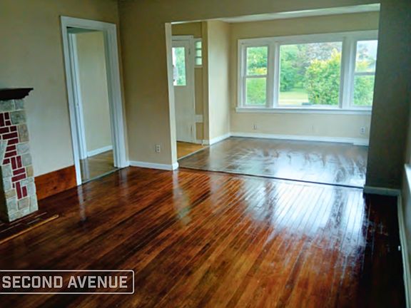 2nd image of 1442 W 19th St