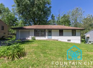 1808 N Kiger Rd, Independence, MO 64050