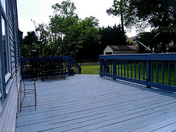 5th image of 920 Hanbury Ct