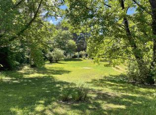 188 Glover Dr, Selmer, TN 38375