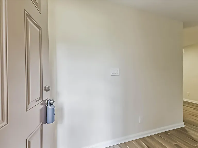 1860 White Oak Dr #245 — Photo 8