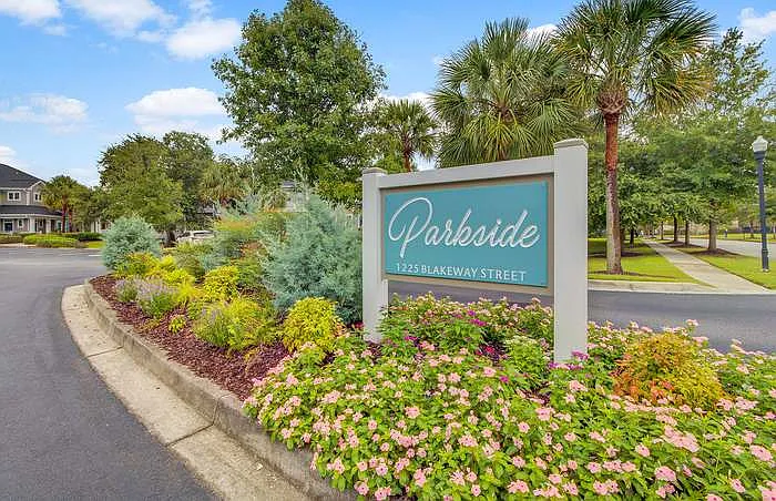 1225 Blakeway St #805