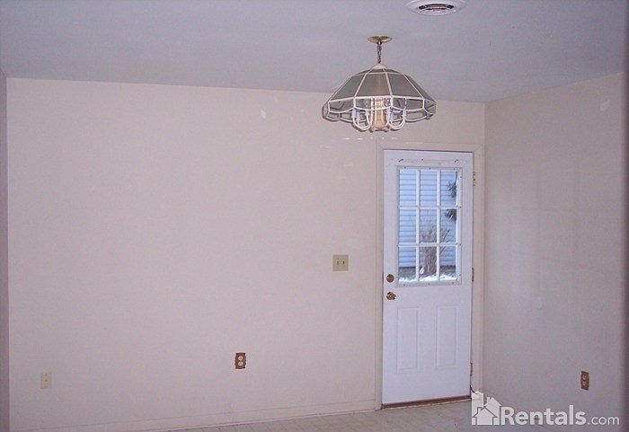 2nd image of 6 Kilkenny Dr