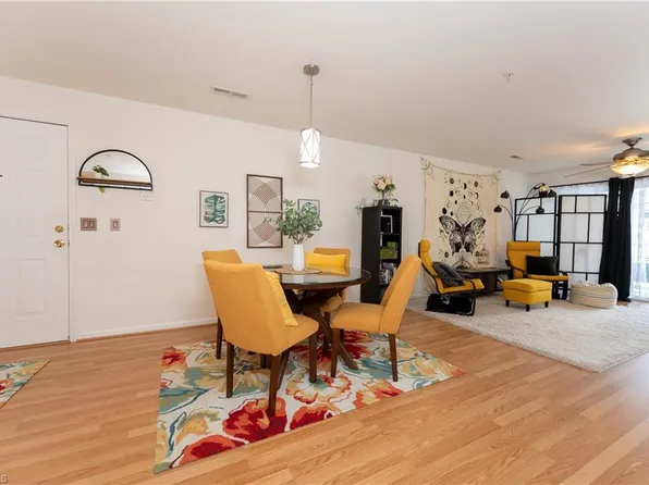 5206 McConnell Dr, Kernersville, NC 27284