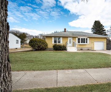 1110 North Broadway, Fergus Falls, MN, 56537