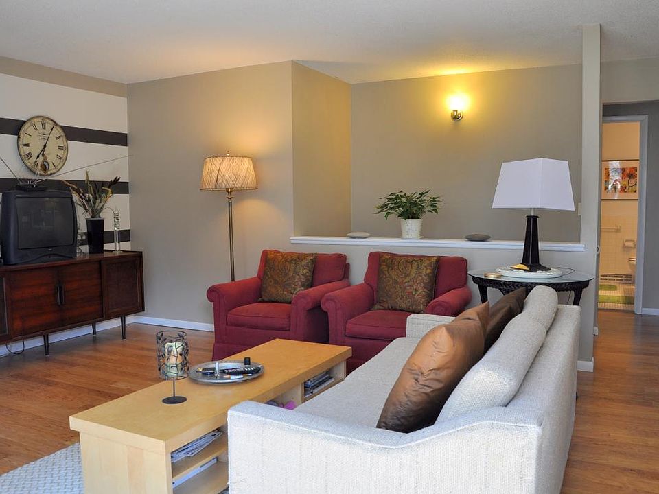 Upstairs Living Room