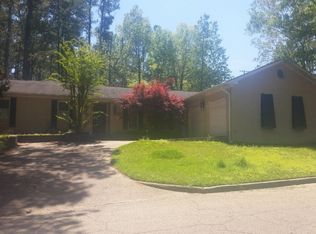 805 Briarfield Rd, Jackson, MS 39211