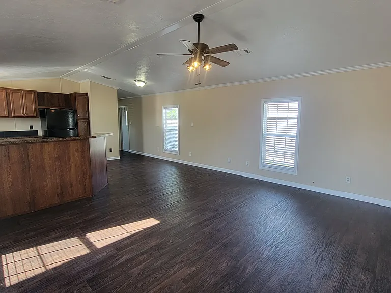 Lakewood Estates (TX) — Photo 11