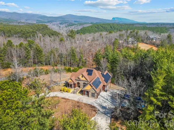 293 Bear Cliff Dr, Nebo, NC 28761