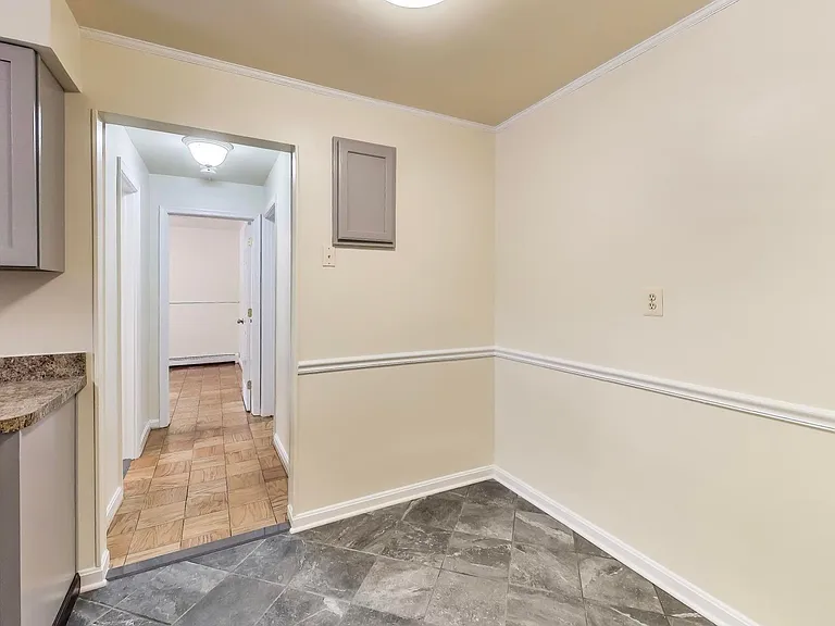 7523 Maple Ave #2 — Photo 6