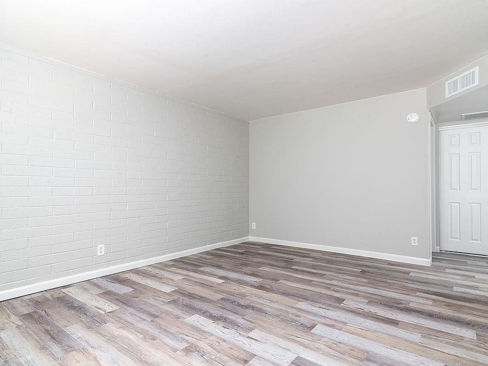 1st image of 1414 E Brown St APT 2