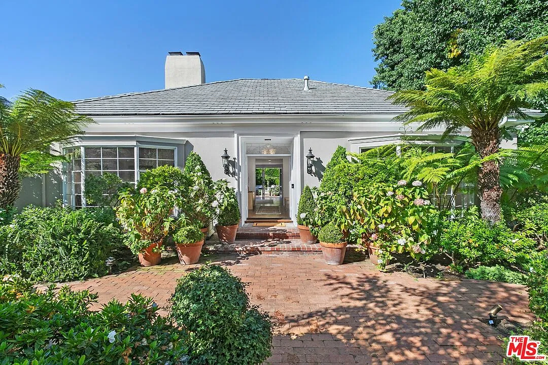 4 bed, 3.0 bath, 4074 sqft, $75,000 — Photo 3