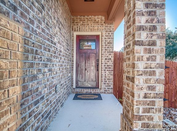 3rd image of 8502 Pecan Cross