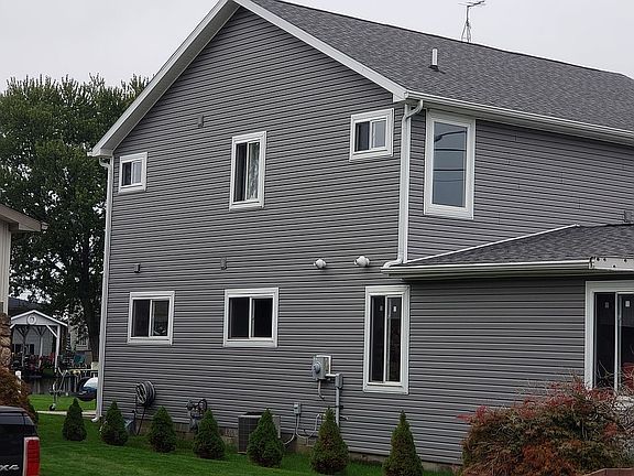 4th image of 6494 Marina Dr
