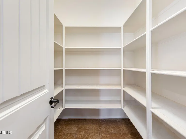 613 W Stanley Ave — Photo 18