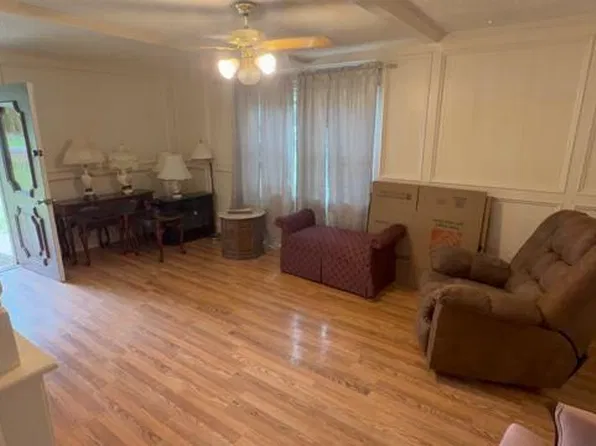 307 Avenue F, Huntington, TX 75949