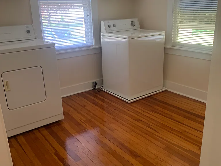 226 N Locust St #1 — Photo 3