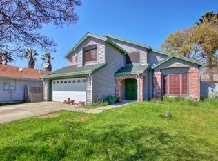 19 Hallwood Ct, Sacramento, CA 95823