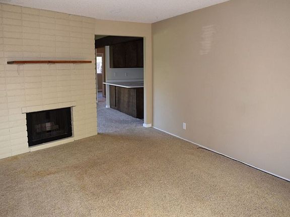 5th image of 1727 Kent St APT A