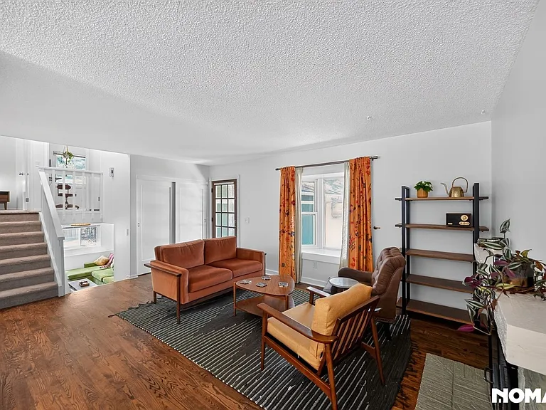 15652 E Jefferson Ave — Photo 23