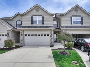 6850 Hampshire Ct, Maryville, IL 62062