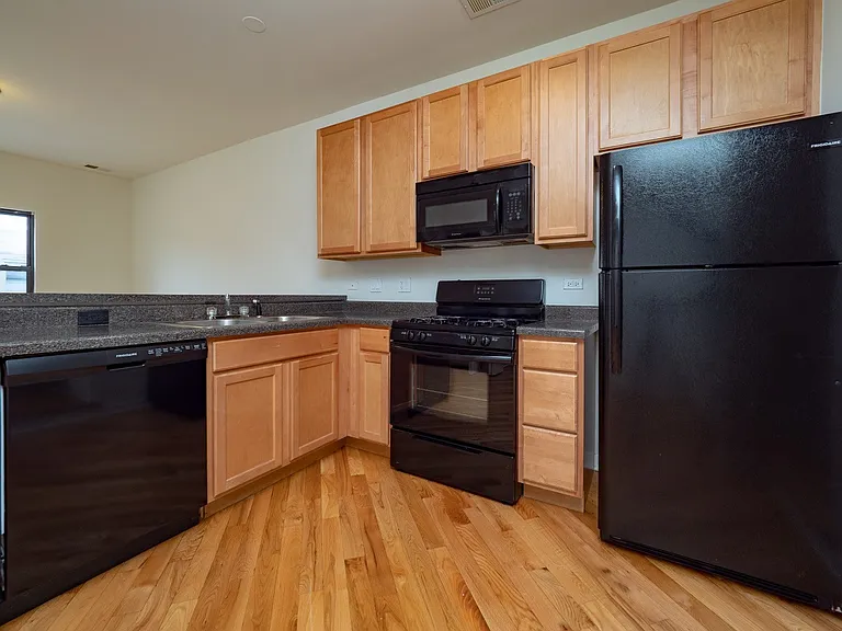 1514 W Howard St #3W — Photo 4