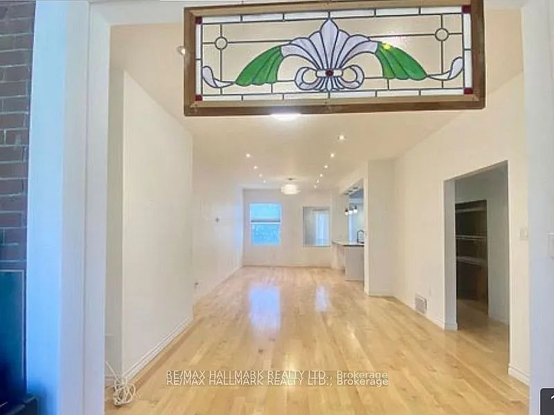 4 bed, $3,800 — Photo 4