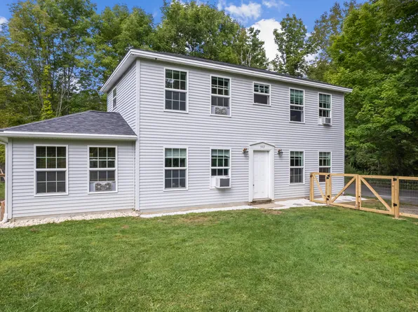 597 River Avenue, Gardiner, ME 04345