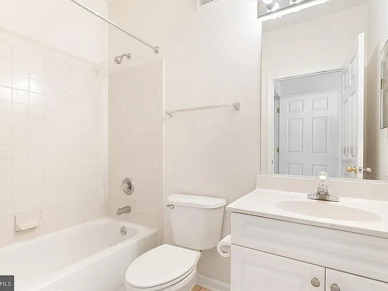 2651 Park Tower Dr #113 — Photo 24
