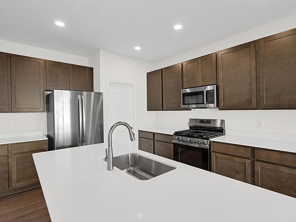 5th image of 5302 Red Rock Ln