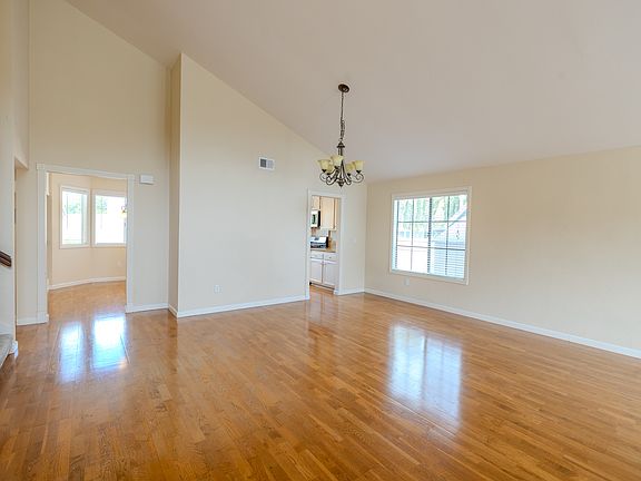 3rd image of 7588 Rock Canyon Dr