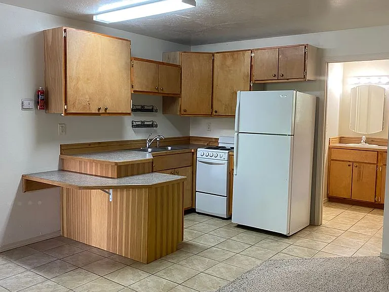 200 Connell Ave — Photo 3