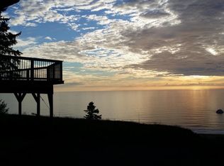 301 Cone Rock Cir, SMITH RIVER, CA 95567