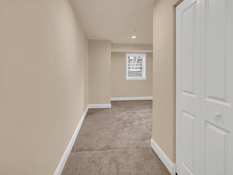 1825 Maryland Avenue — Photo 13