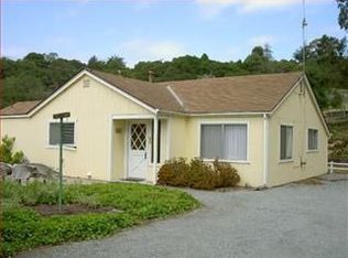 365 Paradise Canyon Rd, Salinas, CA 93907