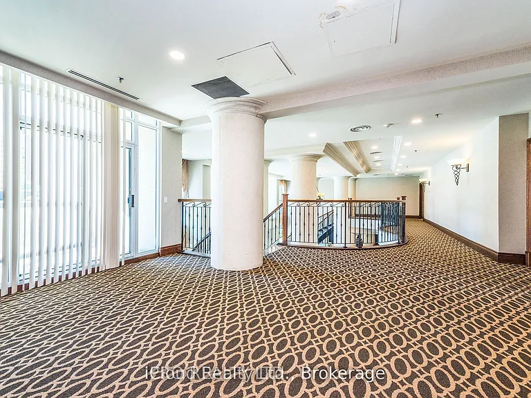 156 Enfield Pl #302 — Photo 41