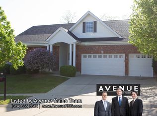 908 Bellerive Manor Dr, Saint Louis, MO 63141