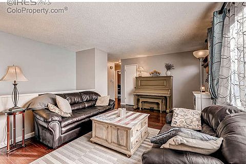 4th image of 355 Cedar Ave