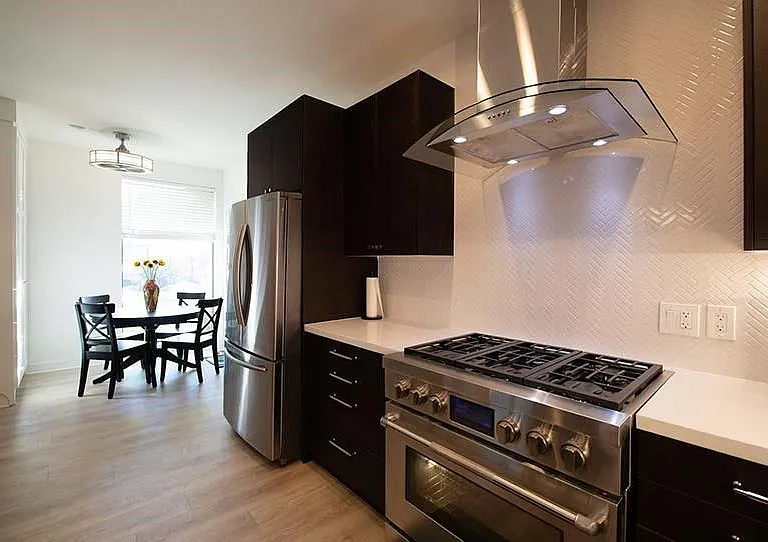 3029 Bering Dr — Photo 10