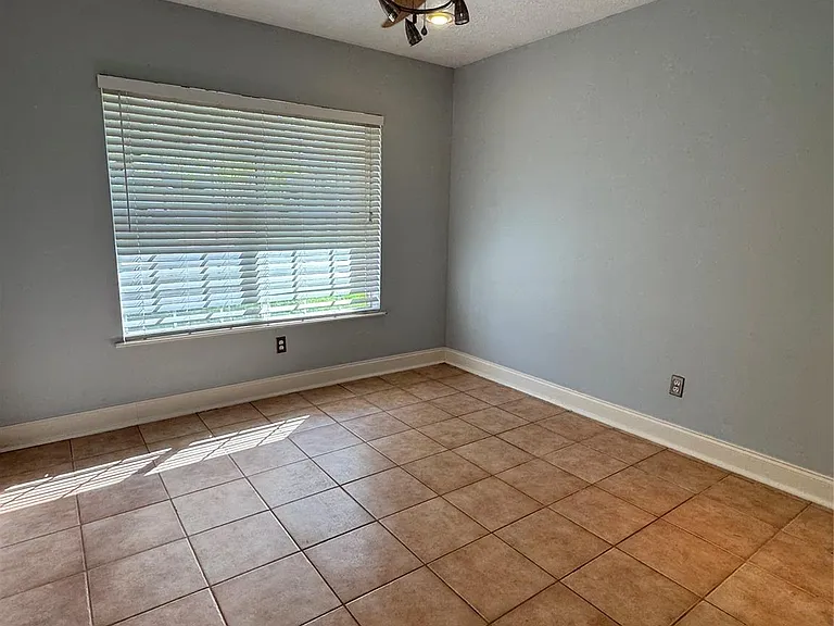 12435 Chalmette St — Photo 27