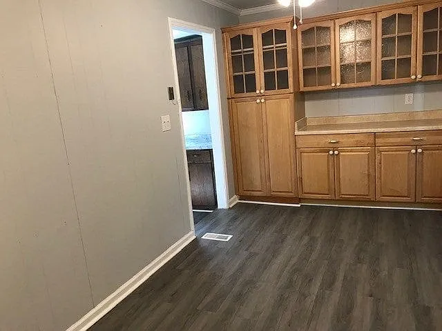 704 Maple Dr SE — Photo 4