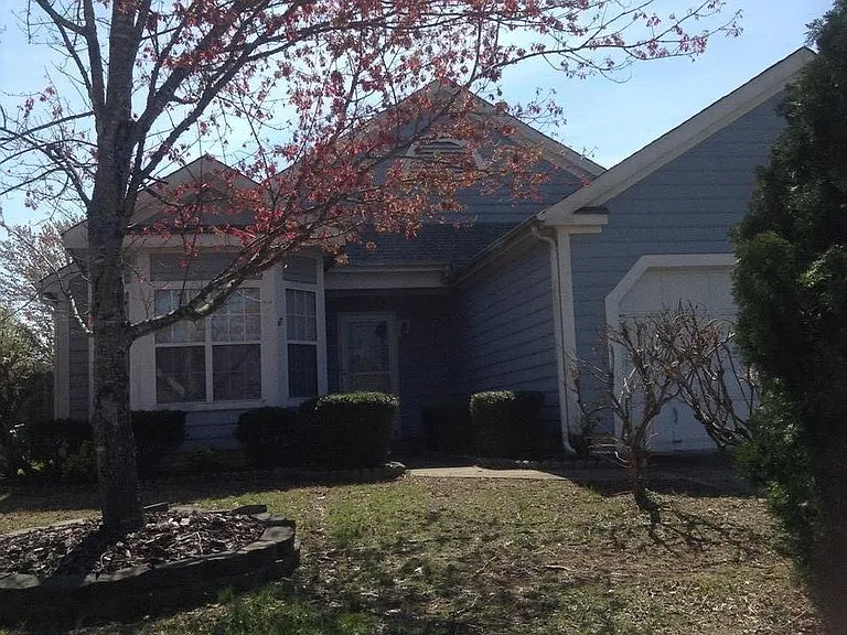 4211 Compton Ct — Photo 1